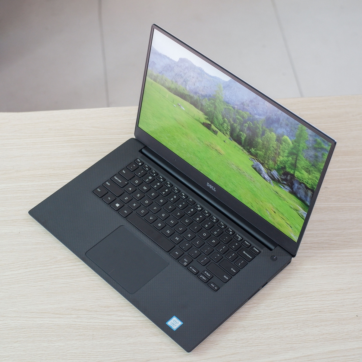 Hình ảnh Dell Precision 5510 i7-6820HQ Ram 16GB SSD 512GB VGA rời NVIDIA Quadro M1000m Màn hình 15.6 Inch FHD