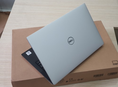 Dell xps 7390 i7 1071u ram 16gb ssd 256gb 13.3inch FUL HDD vỏ nhôm cao câp dòng doanh nhân giá rẻ